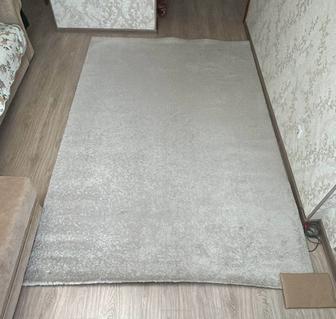 Ковер шерстяной ,толстый