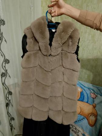 Жилетка женская