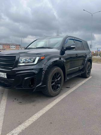 Аренда авто Toyota Land Cruiser 200 с водителем