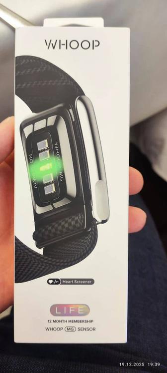 Фитнес-браслет whoop life