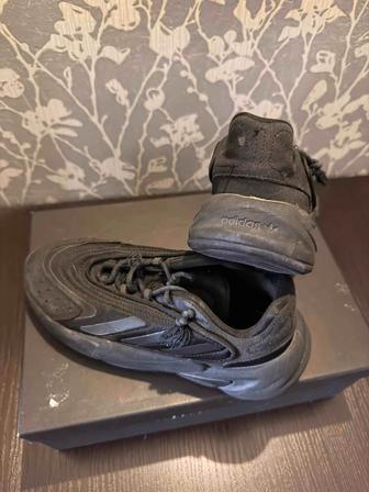 Кроссовки adidas детские