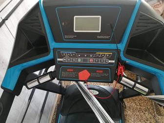 Продам Беговую дорожку Ivi с массажером