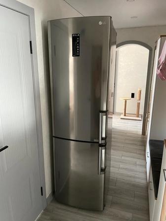 Продажа холодильника LG б/у