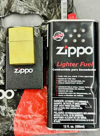 Zippo с бензином зажигалка