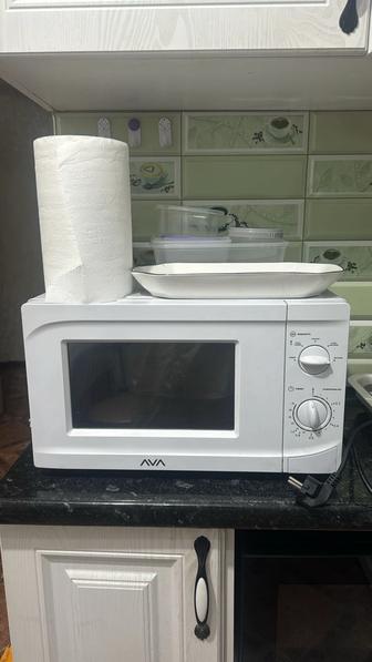 микроволновая печь ava amm720cpz белого цвета