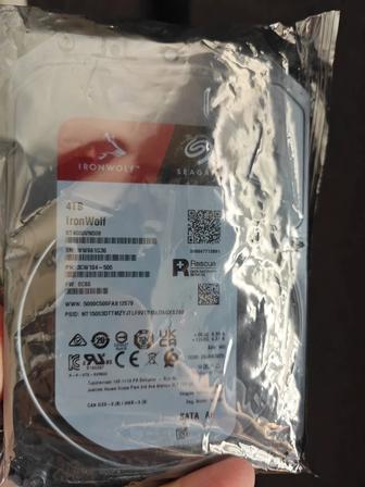 Жесткий диск новый 4 тб