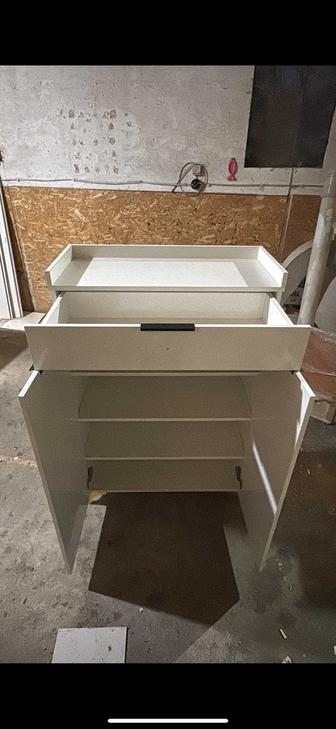 Продам тумбу Новая !