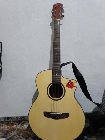 Продам электро гитару