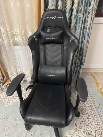 Игровое кресло DX Racer Prince черное