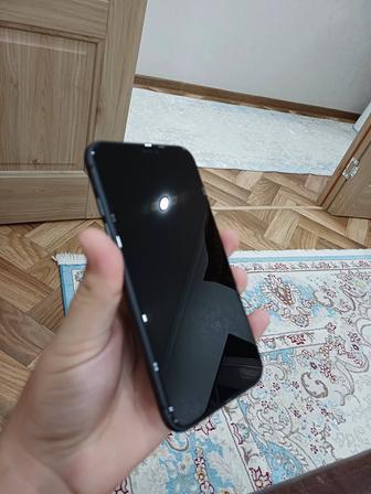 Продам айфон 11 на 128 идеальное состояние
