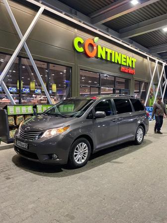 Машина Toyota Sienna 7 мест под заказ