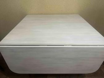 Стол раздвижной, собирается хорошо много места не занимает,