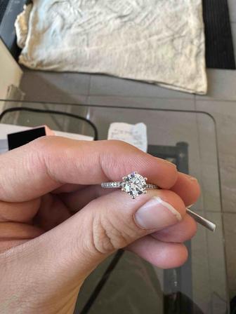 Продам кольцо Pandora (Оригинал в идеальном состоянии, 16 размер)