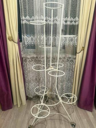 Подставка под цветы