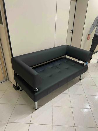 Диван в зону ожидания