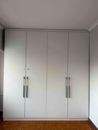 Продам платиновый шкаф новый