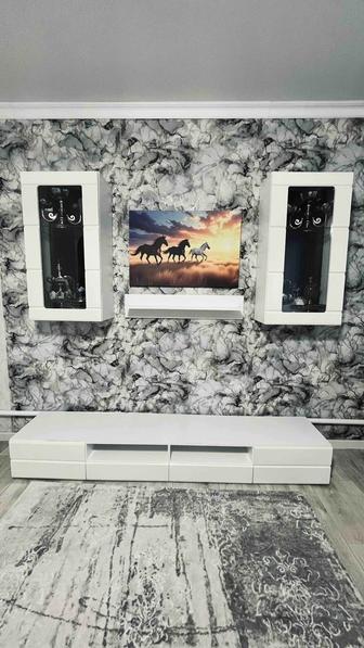 Продам горку для гостиной