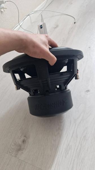 Продам сабвуфер новый не включали еще! 90к