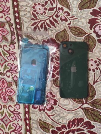 Задний корпус iPhone 13 mini.