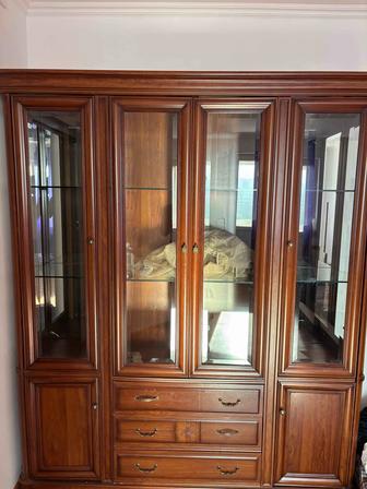 Сервант, шкаф для посуды