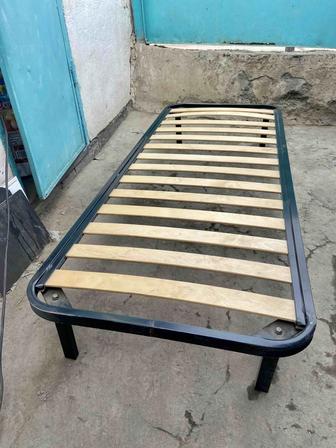 Кровать (2шт основания кровати)
