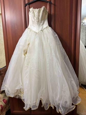 Продам свадебное платье