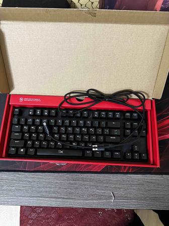 Клавература HyperX alloy origins core