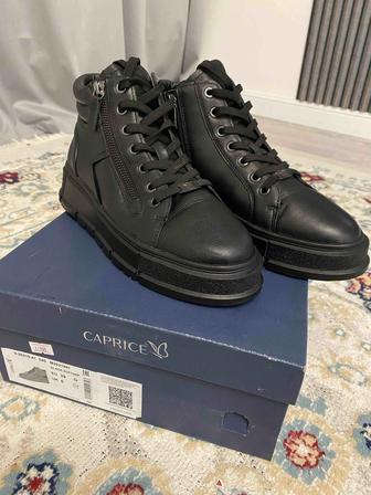 Ботинки женские