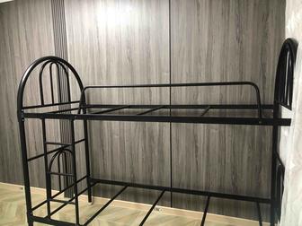 Двухъярусный кровать фирма Zeta .