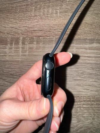 Продам часы apple watch 8 серия 41 размер!