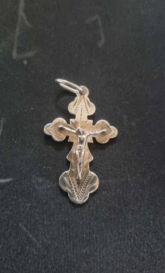 Серебряный крест 7 грамм ,мужской в новом состоянии