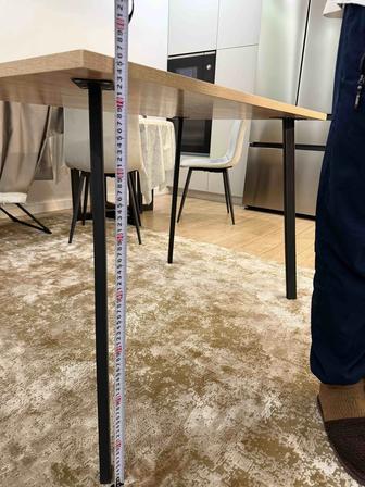 Стол б/у в идеальном состоянии