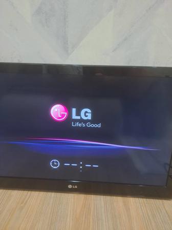 Телевизор LG.