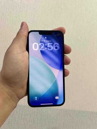 Продам айфон 13