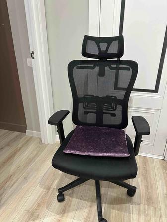Продам компьютерное кресло