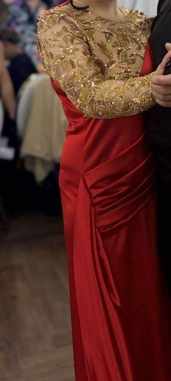 Продам платье