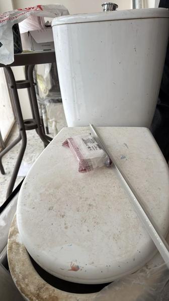 Продаю унитаз