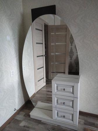 Продам Шкаф-Зеркало