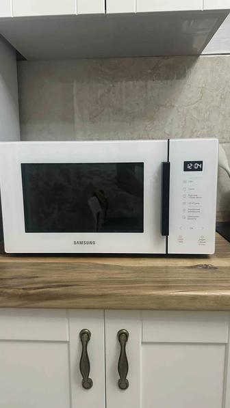 Микроволновка Samsung