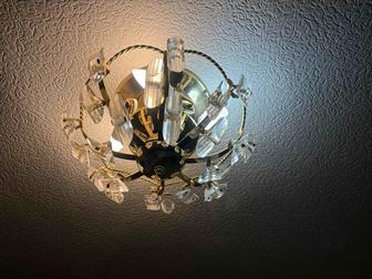 Продаю хрустальную люстру