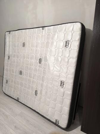 Матрас пружинный 160х200