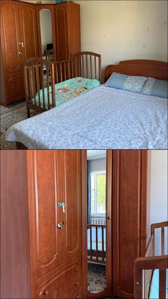 продам шкаф угловой и кровать