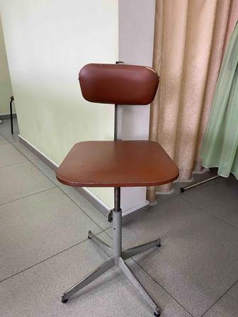 Стулья металлические