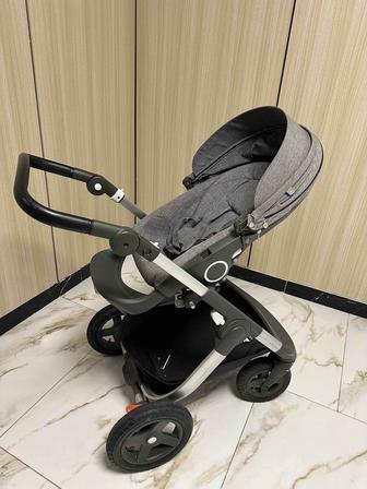 Коляска Stokke