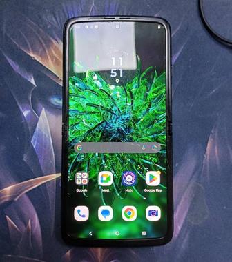 Motorola RAZR 2022 8/256 Б/У