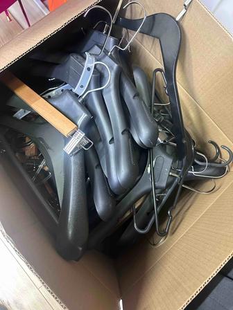 Продам вешалки