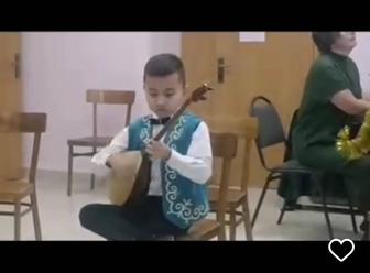 Домбыра, скрипка, фортепиано