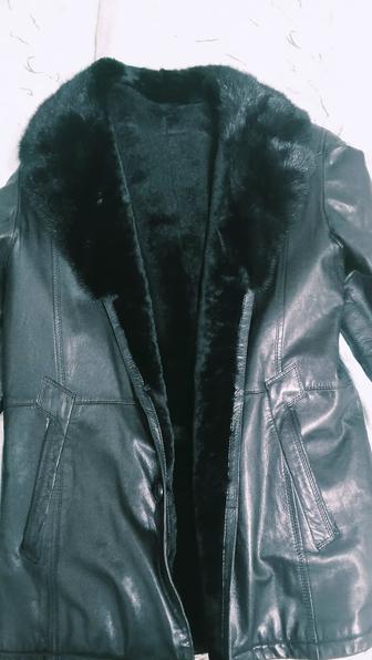 Кожаный куртка