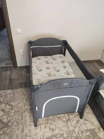 Продам манеж