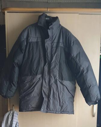 Продам зимнюю куртку.